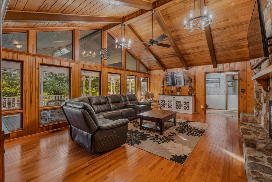 Living room, 144 Porter Road