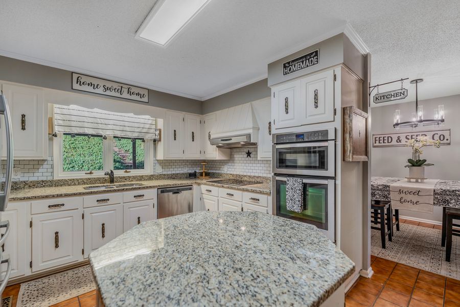 Kitchen, 144 Porter Road